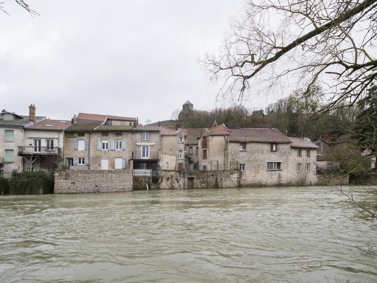 Lovely Holiday Home Near Joset Alain Dun-sur-Meuse Exterior foto